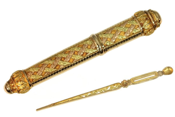 Impressive gold French pre-Victorian needle case with original needle (image 2 of 15)